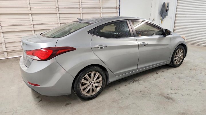 Hyundai Elantra  2015
