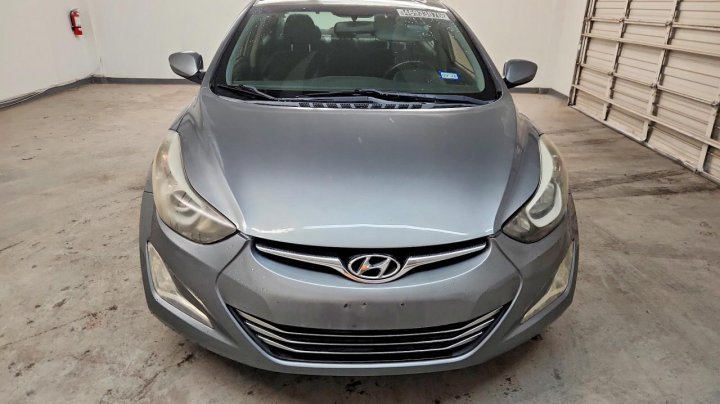 Hyundai Elantra  2015