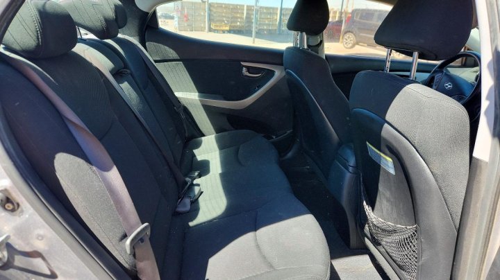 Hyundai Elantra  2015