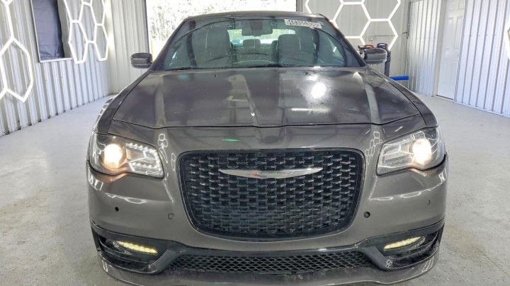 CHRYSLER 300  2018
