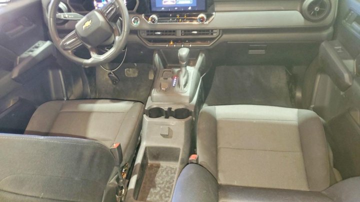 Chevrolet Colorado  2023