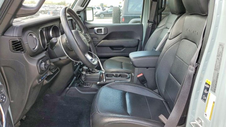 JEEP WRANGLER  2023