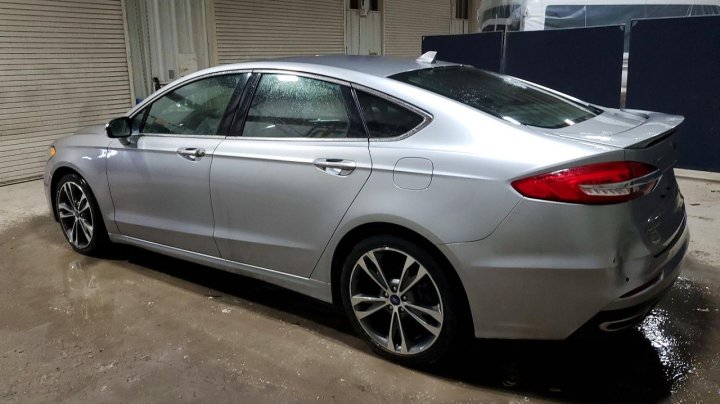 Ford FUSION  2020