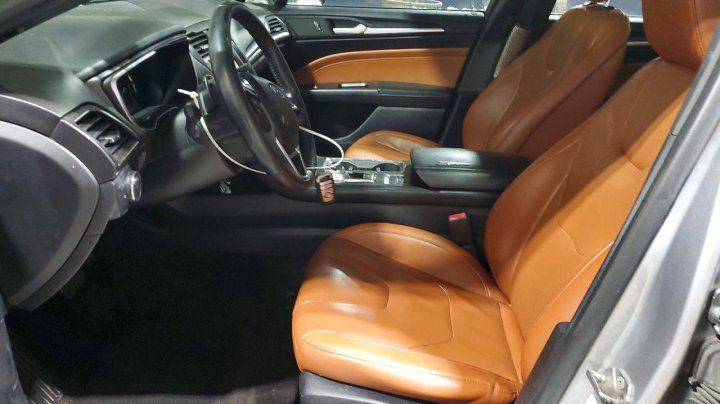 Ford FUSION  2020