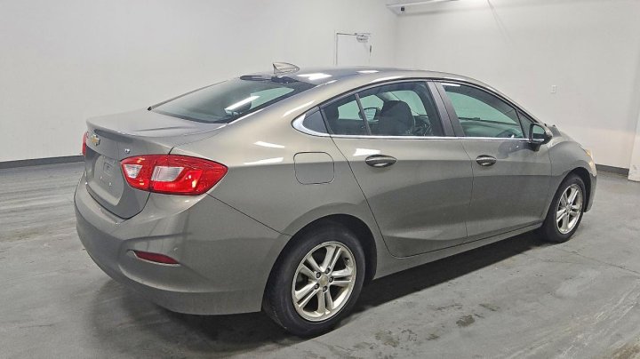 Chevrolet CRUZE  2017