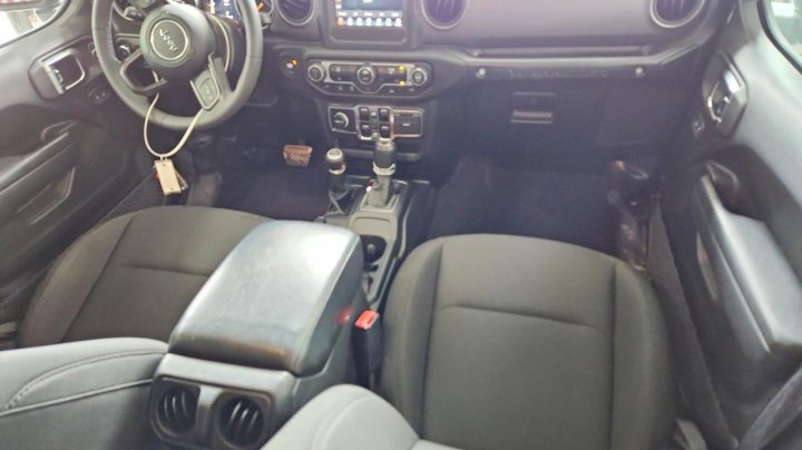 JEEP WRANGLER  2023