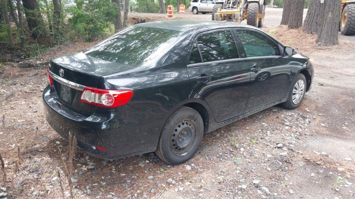 Toyota Corolla L 2013