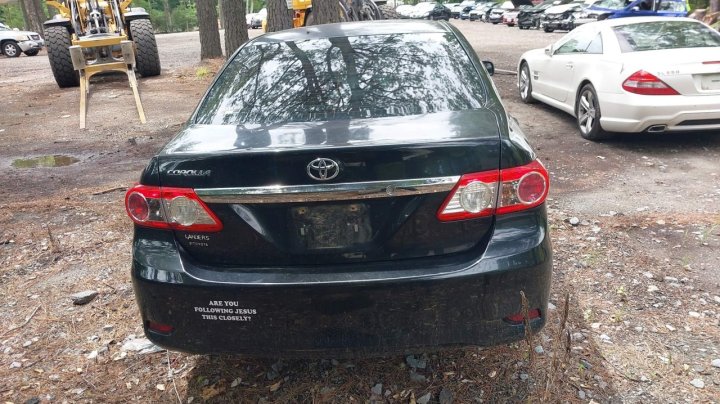 Toyota Corolla L 2013