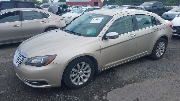 CHRYSLER 200 LIMITED 2014