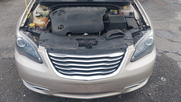 CHRYSLER 200 LIMITED 2014