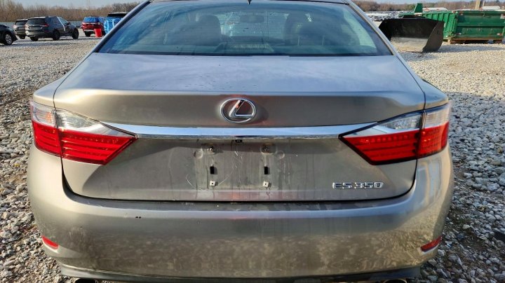 Lexus ES  2015