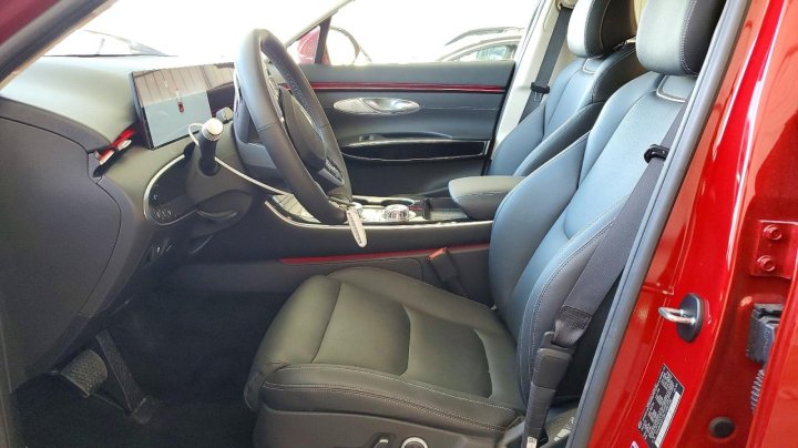 Genesis GV70  2026