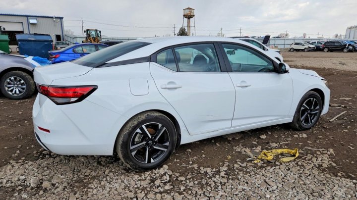 Nissan Sentra  2025