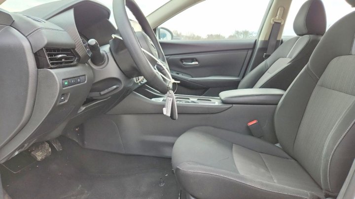 Nissan Sentra  2025