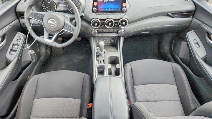 Nissan Sentra  2025