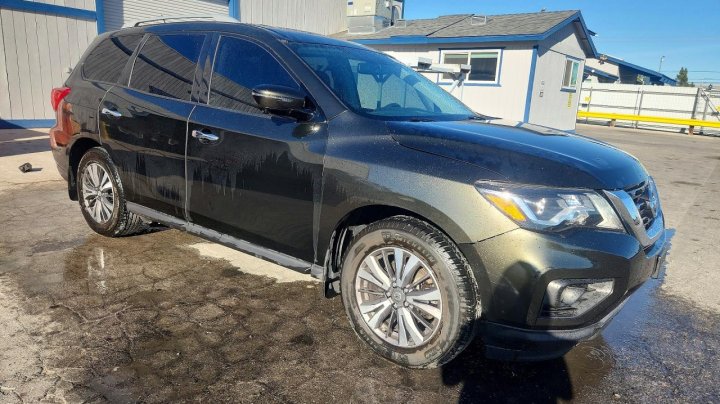 Nissan Pathfinder  2017