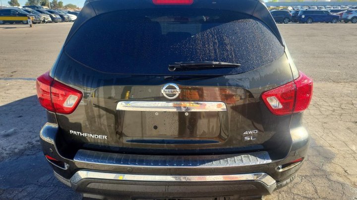 Nissan Pathfinder  2017