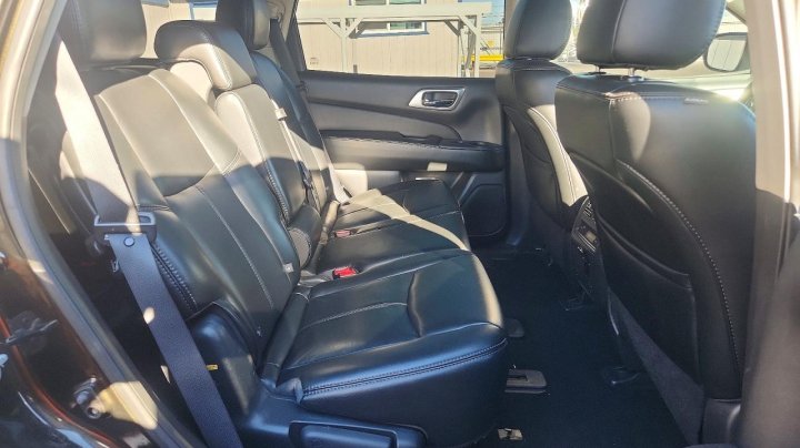 Nissan Pathfinder  2017