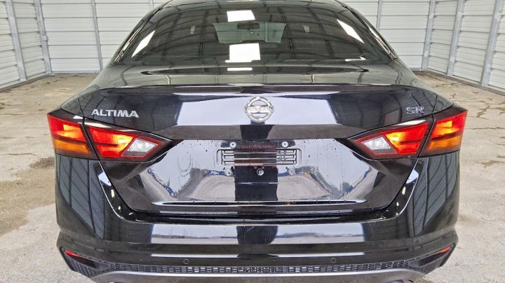 Nissan Altima  2020