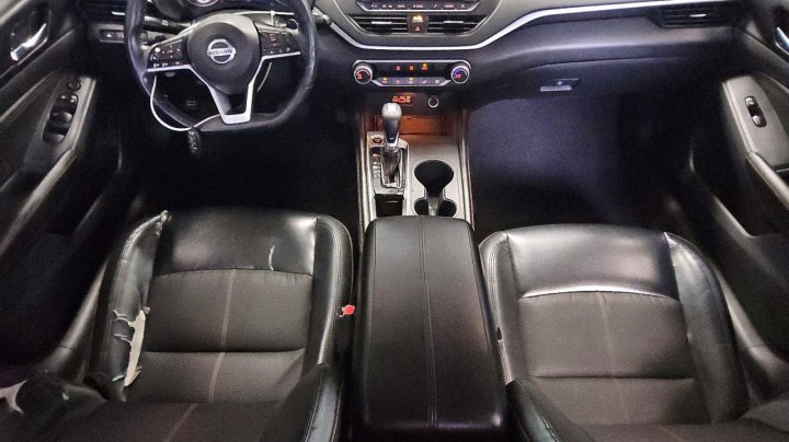 Nissan Altima  2020