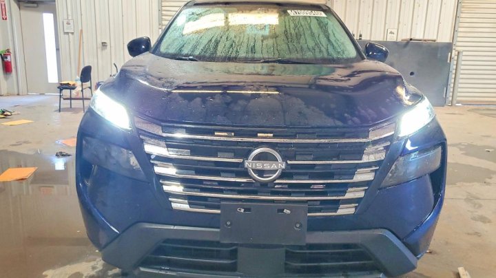 Nissan ROGUE  2025