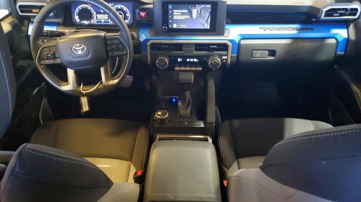 Toyota TACOMA  2025