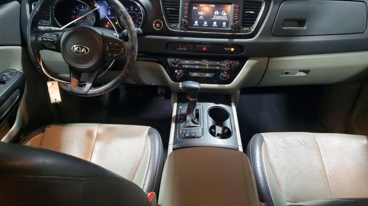 KIA Sedona  2017