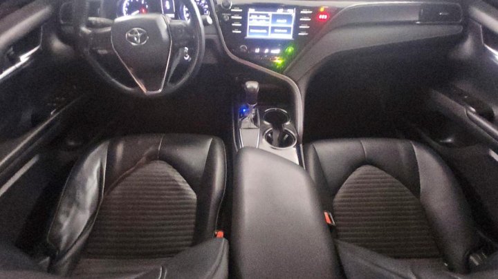 Toyota Camry  2019