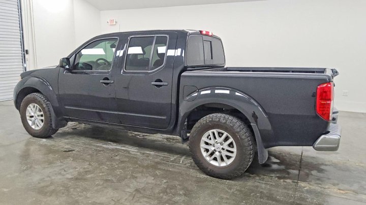 Nissan Frontier  2020