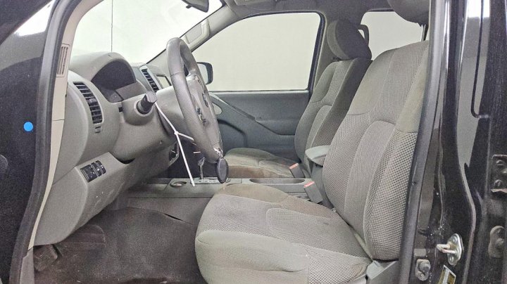 Nissan Frontier  2020