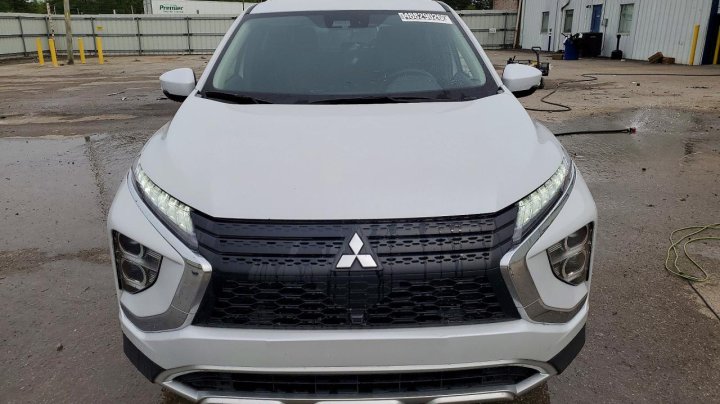 Mitsubishi ECLIPSE  2024