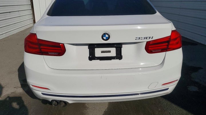 BMW 330  2018