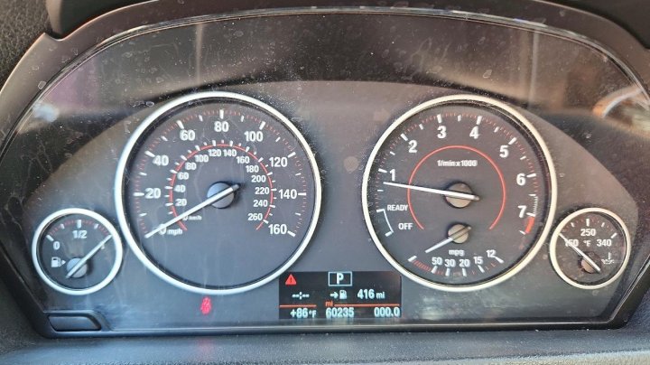 BMW 330  2018