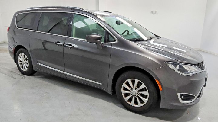 CHRYSLER Pacifica  2018