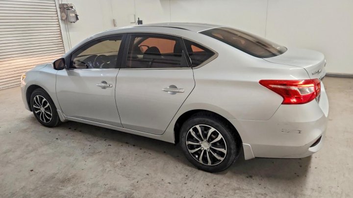 Nissan Sentra  2018