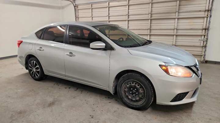 Nissan Sentra  2018