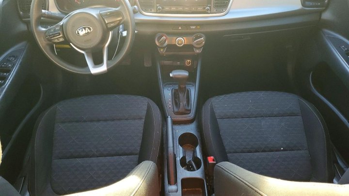 KIA RIO  2021