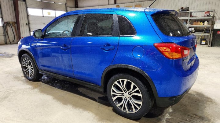 Mitsubishi Outlander  2016