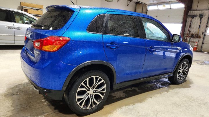 Mitsubishi Outlander  2016