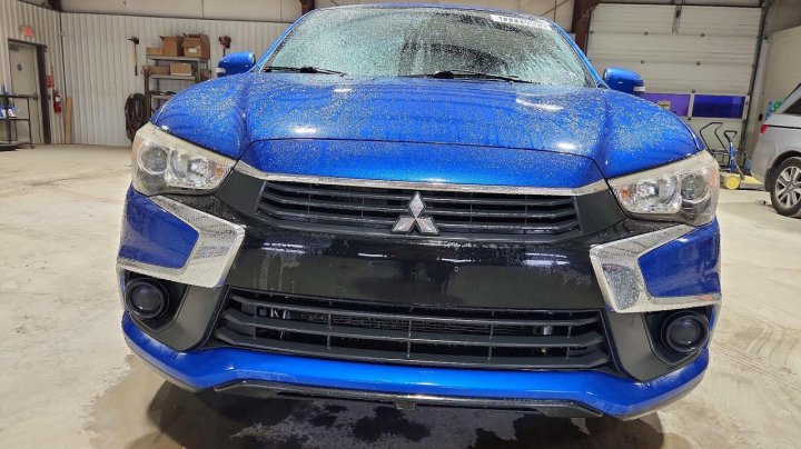 Mitsubishi Outlander  2016