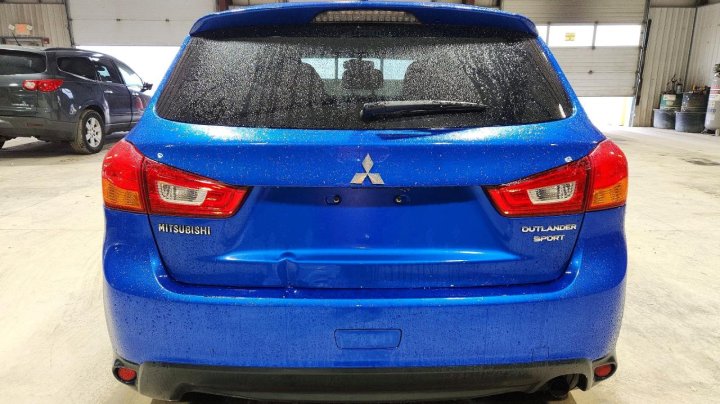 Mitsubishi Outlander  2016
