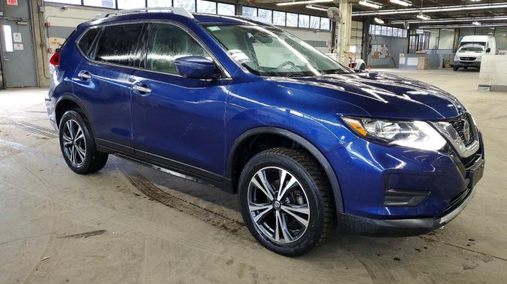 Nissan ROGUE  2020