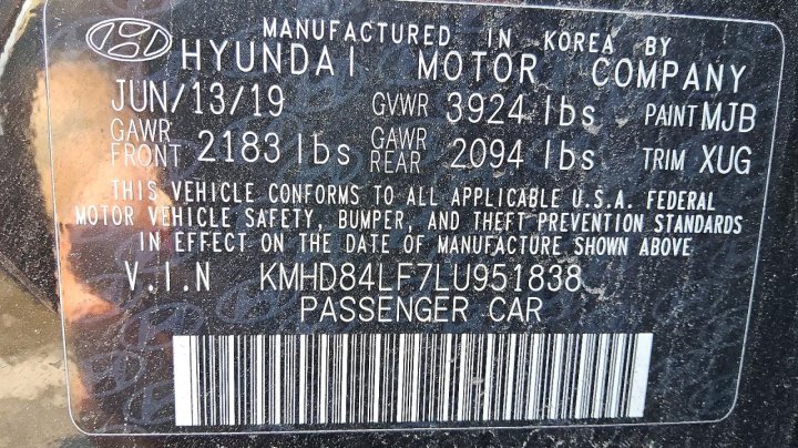 Hyundai Elantra  2020