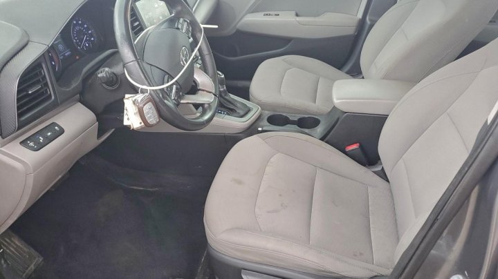 Hyundai Elantra  2019