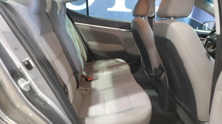 Hyundai Elantra  2019