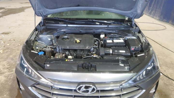 Hyundai Elantra  2019