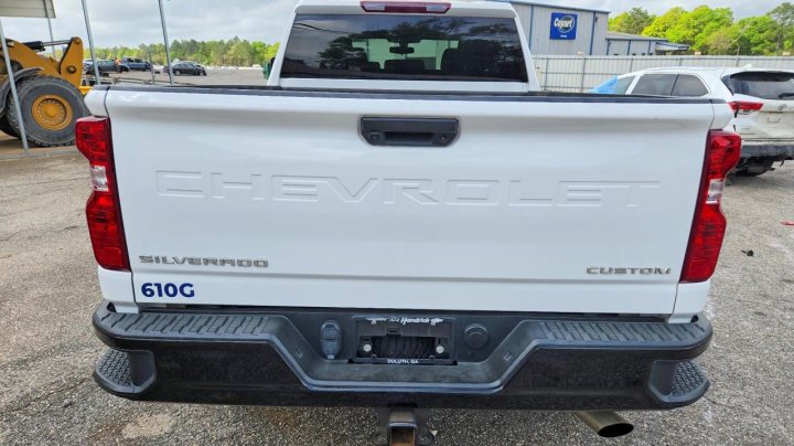 Chevrolet Silverado  2023