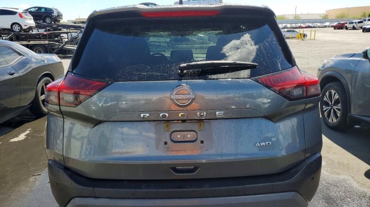 Nissan ROGUE  2023