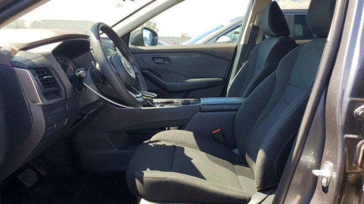 Nissan ROGUE  2023
