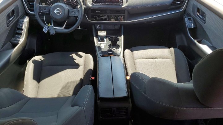 Nissan ROGUE  2023